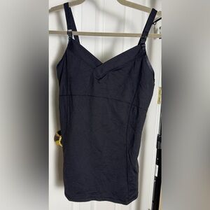 Alo tank with shelf bra